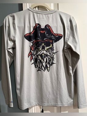 Salt Life Pirate design Boys Long Sleeve Crew Tee or Rash guard - Light Gray